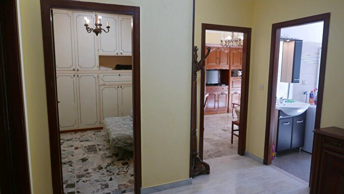 Appartamento trilocale in vendita in Vallecrosia