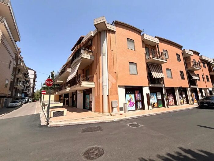 Appartamento quadrilocale in vendita in Via Luigi Cannelonga, San Severo