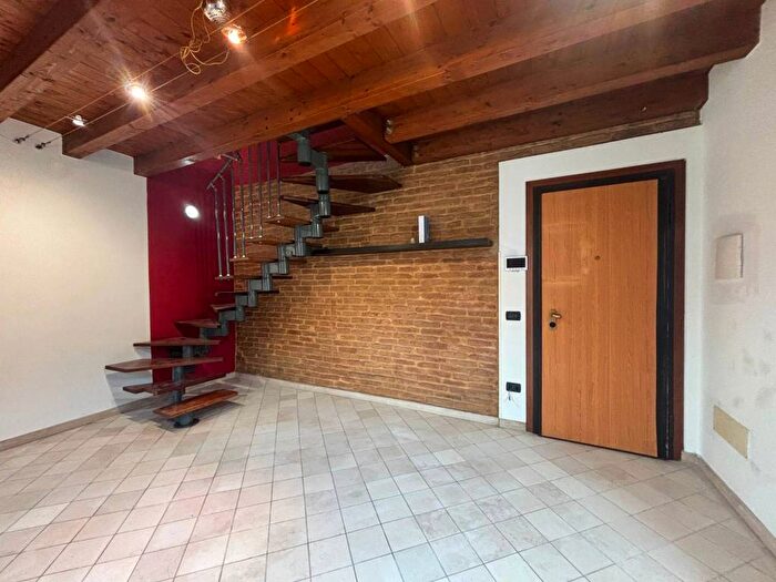 Appartamento bilocale in affitto in Via della Repubblica, Centro, Sarezzo