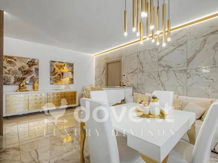 Appartamento con 5 locali in vendita in Via Marco Polo, Vasto