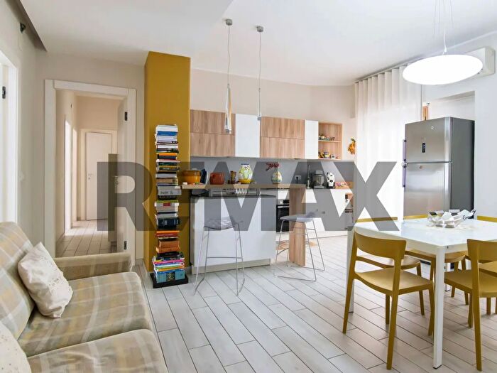 Appartamento quadrilocale in vendita in Viale Mario Rapisardi, Catania