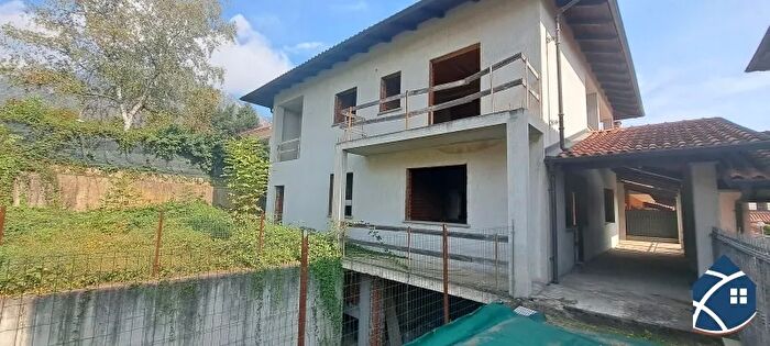 Appartamento con 10 locali in vendita in Cantalupa Via San Giusto Cantalupa, Cantalupa