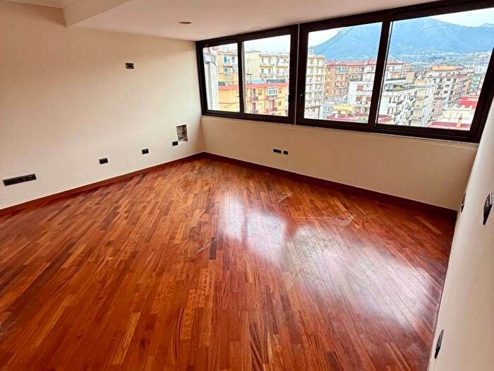 Appartamento monolocale in affitto in Via Zara, Centro, Salerno