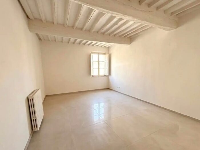 Appartamento con 6 locali in vendita in Calcinaia