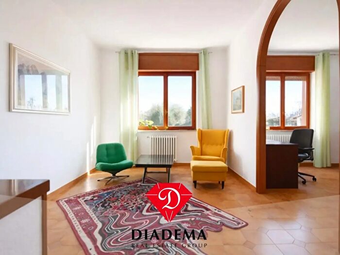 Appartamento quadrilocale in vendita in Via Marconi, Sumirago