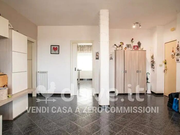 Appartamento trilocale in vendita in Via Raffaello Sanzio, San Giorgio Ionico