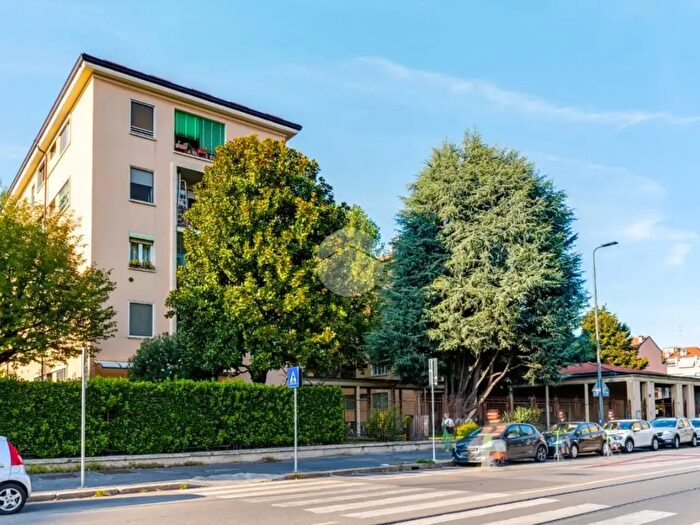 Appartamento bilocale in affitto in Via delle Forze Armate, Milano