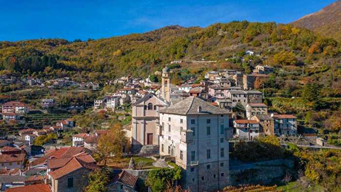 Appartamento trilocale in vendita in Vico Chiuso, Rezzo