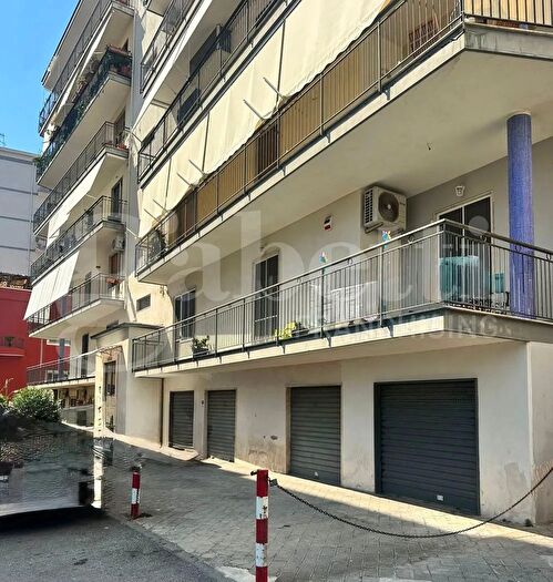 Appartamento trilocale in vendita in Via delle IV Giornate, Torre Annunziata