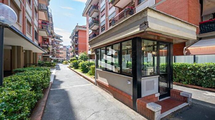 Appartamento quadrilocale in vendita in Corso Duca di Genova, Roma