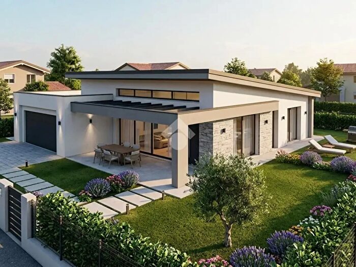 Casa trilocale in vendita in Via Piave, Vergiate