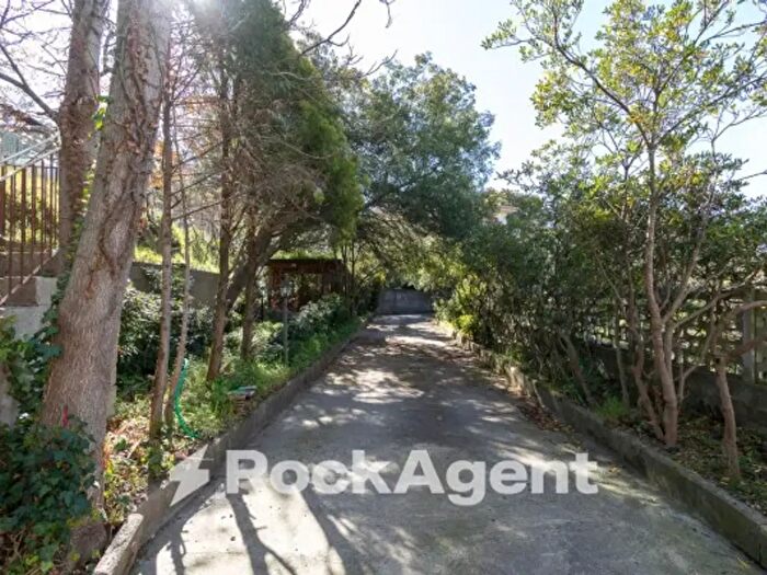 Casa con 6 locali in vendita in Via Onofrio Colace, Catanzaro