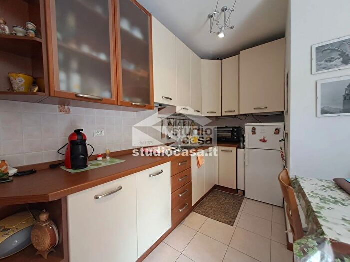 Appartamento bilocale in vendita in XXV Novembre, Cornalba