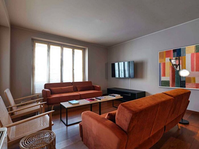 Appartamento trilocale in affitto in Via Giuseppe Pozzone, Duomo, Milano