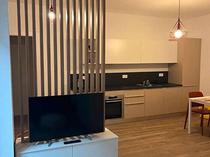 Appartamento bilocale in affitto in Via Cortina dAmpezzo, Corvetto, Milano