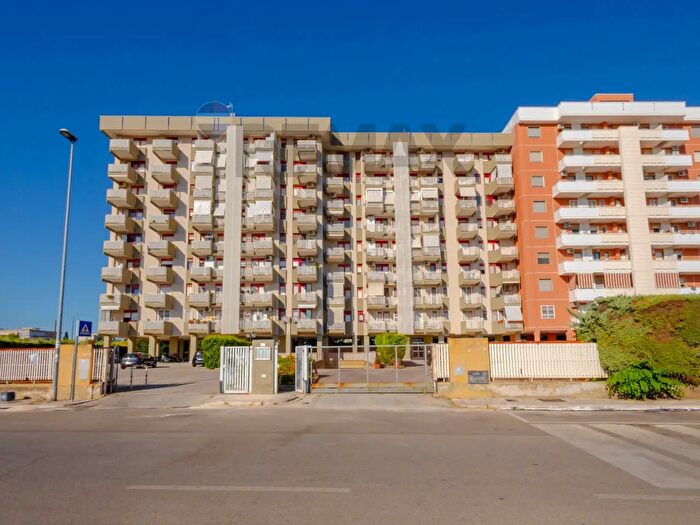 Appartamento trilocale in vendita in Via Ada Negri, Bari