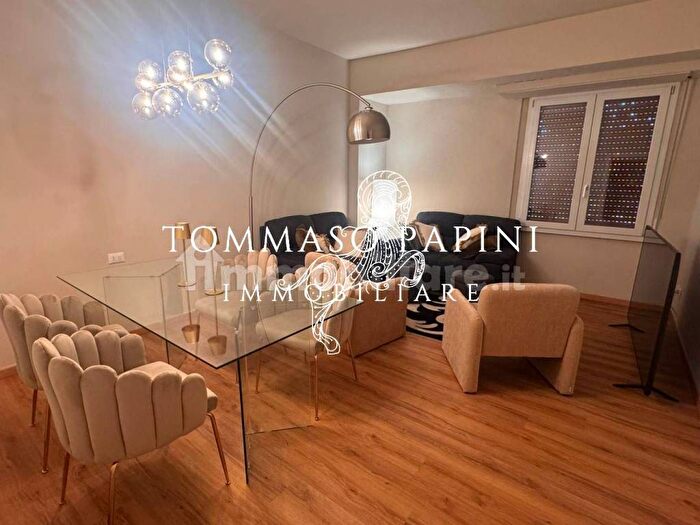 Appartamento con 5 locali in affitto in Via Mannelli, Mazzini Oberdan, Firenze