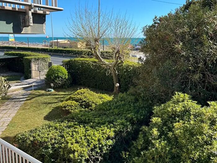 Casa con 5 locali in vendita in Sarzana