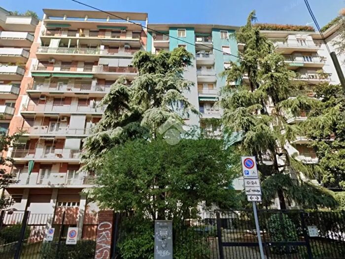 Appartamento trilocale in vendita in Via Filippo Tajani, Milano