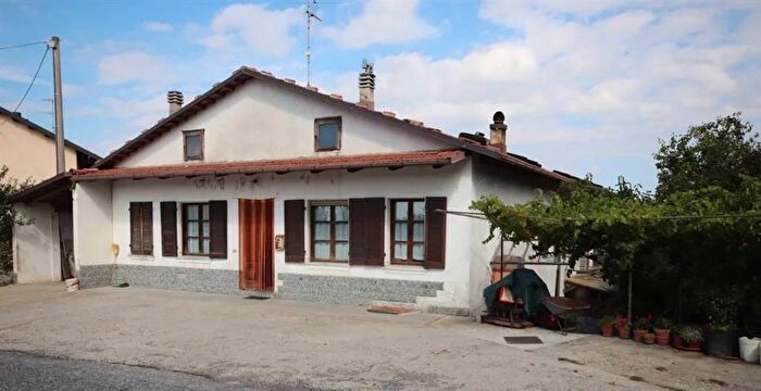 Casa con 5 locali in vendita in Lequio Berria, Lequio Berria