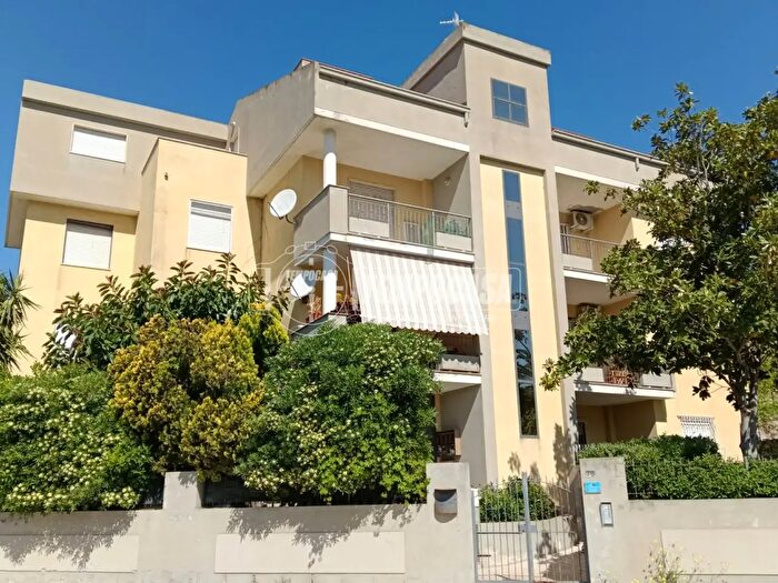 Appartamento quadrilocale in vendita in Via Antonio Pigliaru, Sassari