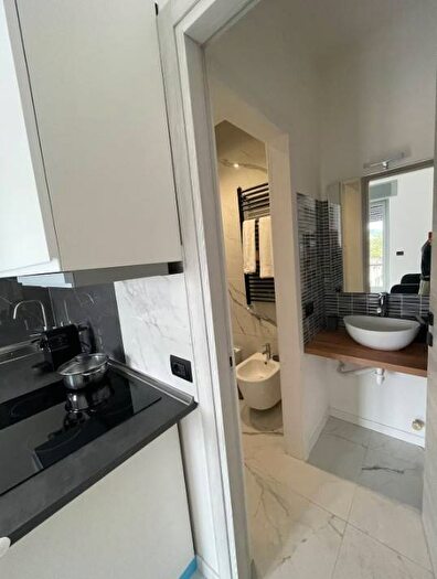 Appartamento bilocale in affitto in Via Varesina, Camerlata Rebbio, Como