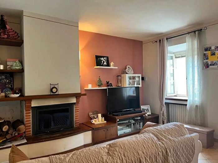 Casa con 9 locali in vendita in Ella Ruga, Capannori