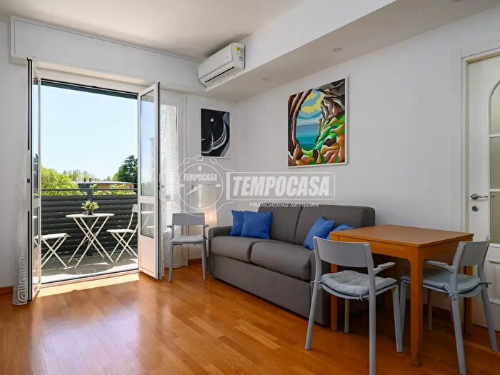 Appartamento bilocale in vendita in Via Angelo Inganni, Milano