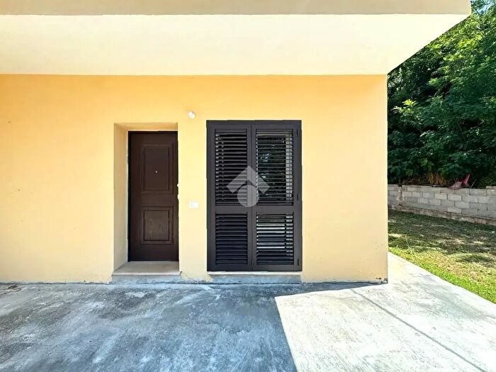 Casa trilocale in vendita in Via Carizia, Sezze