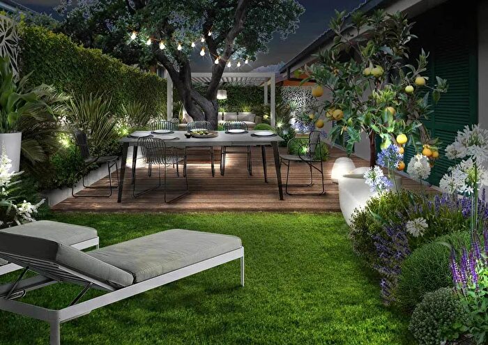 Casa con 8 locali in vendita in Via XX Settembre, Carrara