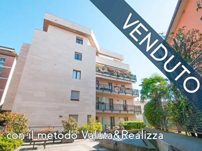 Appartamento trilocale in vendita in Via Angelo Mazzi, Bergamo