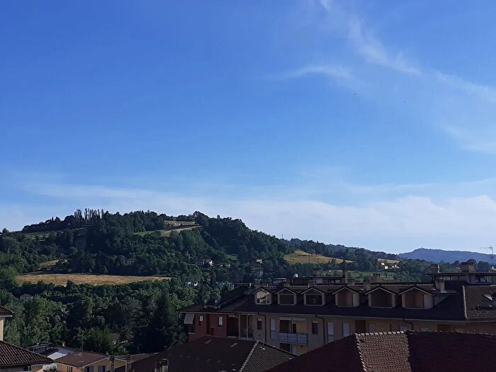 Appartamento con 5 locali in vendita in Corso Bagni, Acqui Terme