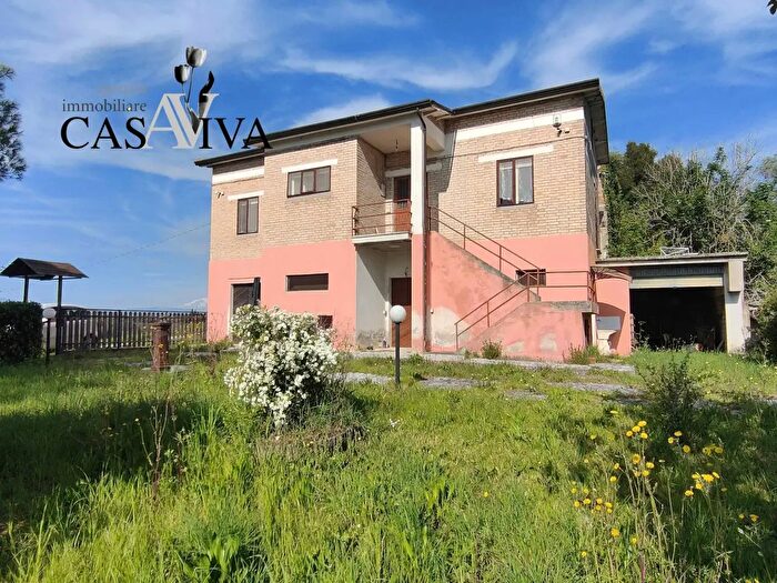 Case in Vendita e in Affitto - 3