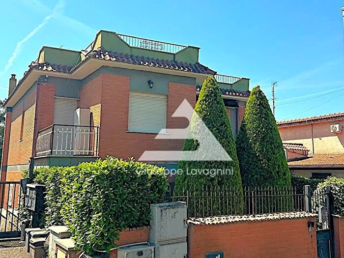 Appartamento quadrilocale in vendita in Via Tor Paluzzi, Albano Laziale