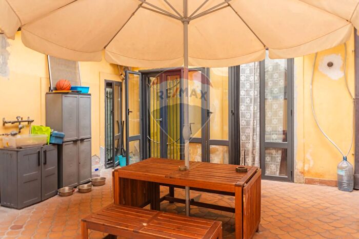 Casa con 6 locali in vendita in Via XXXI Maggio, Catania