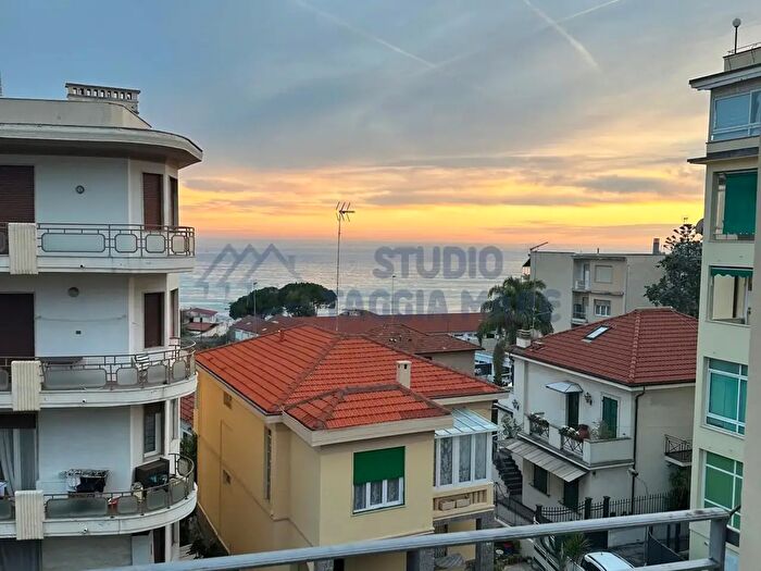 Appartamento bilocale in vendita in Via Padre Semeria, Sanremo