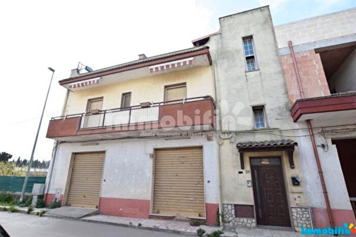 Appartamento con 6 locali in vendita in Oria