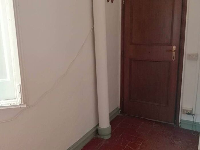 Appartamento bilocale in affitto in Piazza Camillo Benso di Cavour, Centro, Signa