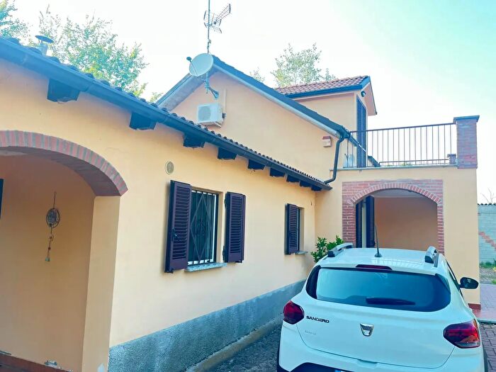 Casa quadrilocale in vendita in Via IV Martiri, Alessandria