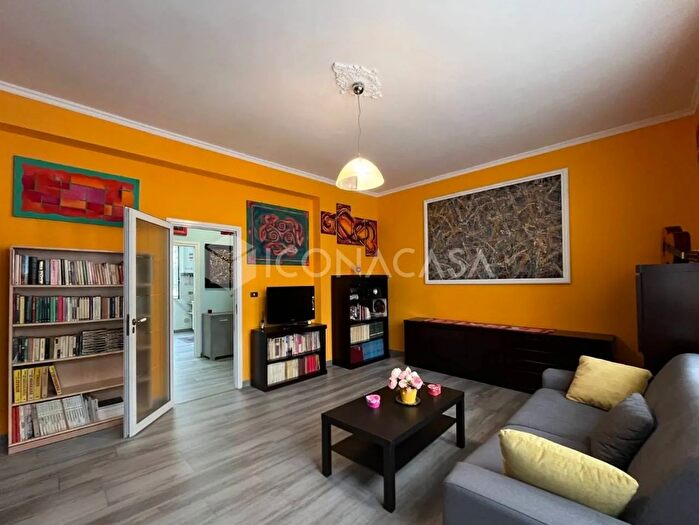 Appartamento quadrilocale in vendita in Via Magna Grecia l, Bari