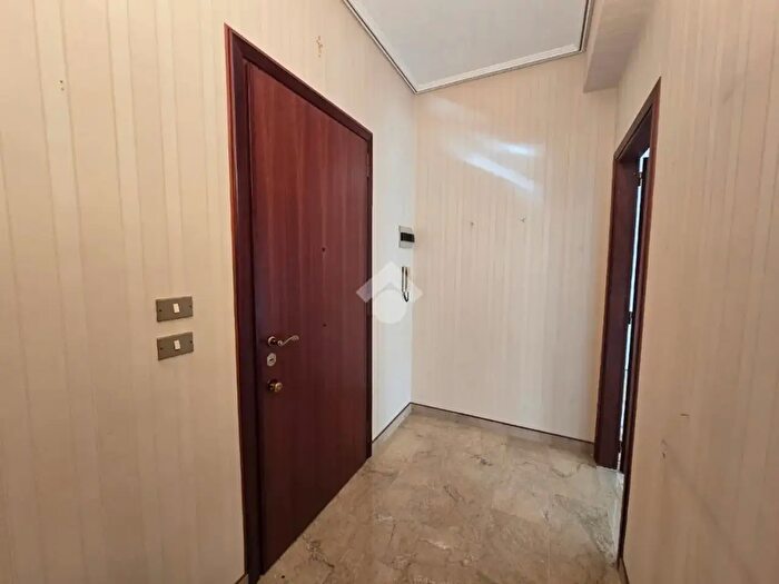 Appartamento con 5 locali in vendita in Via Salvatore Monteforte, Siracusa