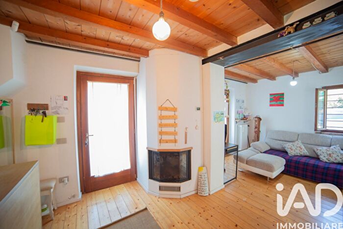 Casa con 6 locali in vendita in Strada SantAmico, Morro DAlba