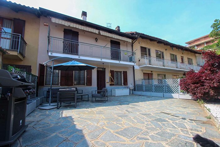 Casa quadrilocale in vendita in Via della Chiesa, Pralormo