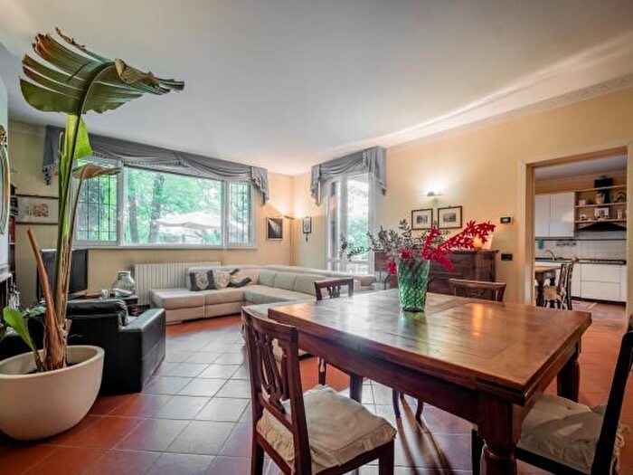 Casa con 6 locali in vendita in Reggio Emilia