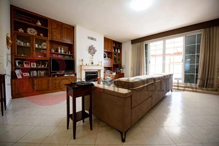 Appartamento con 6 locali in vendita in Scarlino