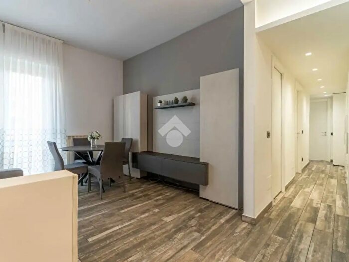 Appartamento trilocale in vendita in Viale Leonardo da Vinci, Trezzano Sul Naviglio