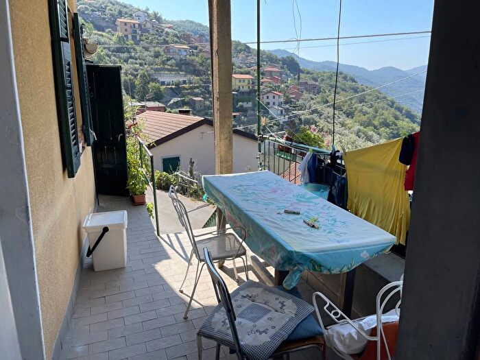 Appartamento bilocale in vendita in Via Mulinello Avegno, Avegno