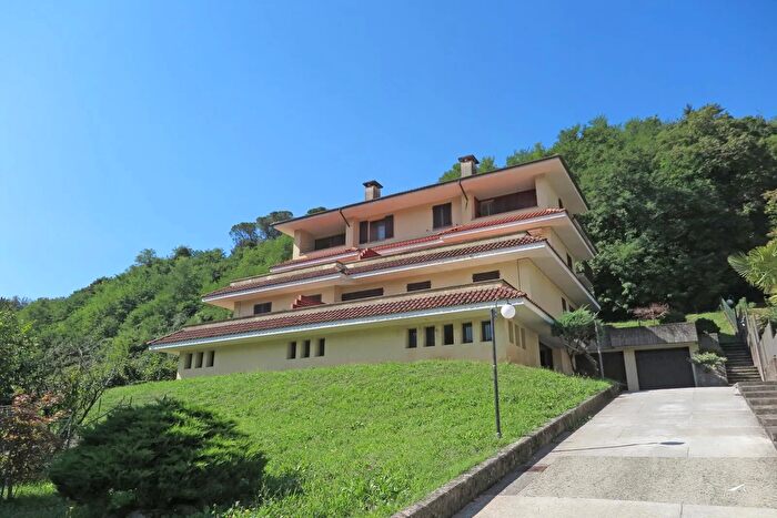 Appartamento quadrilocale in vendita in Bagnone