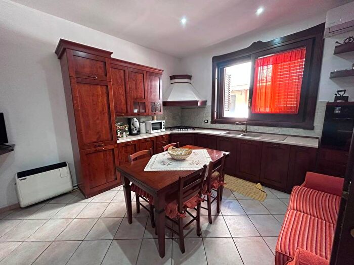 Appartamento quadrilocale in affitto in Via Galileo Galilei, Centro, Altavilla Milicia
