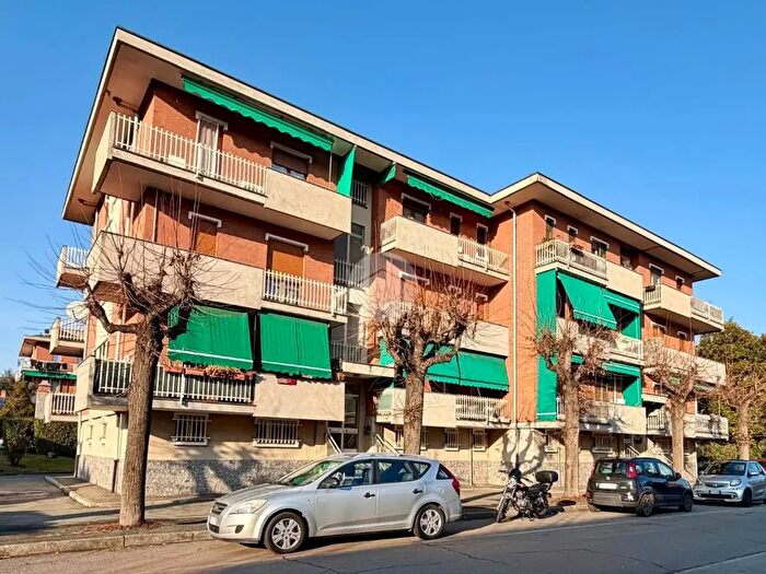 Appartamento trilocale in vendita in Via Santa Caterina, Borgaro Torinese